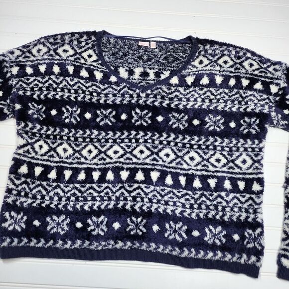 Make &‎ Model | Women's Blue Fuzzy Fair Isle Long Sleeve Sweater | Large - Picture 1 of 6